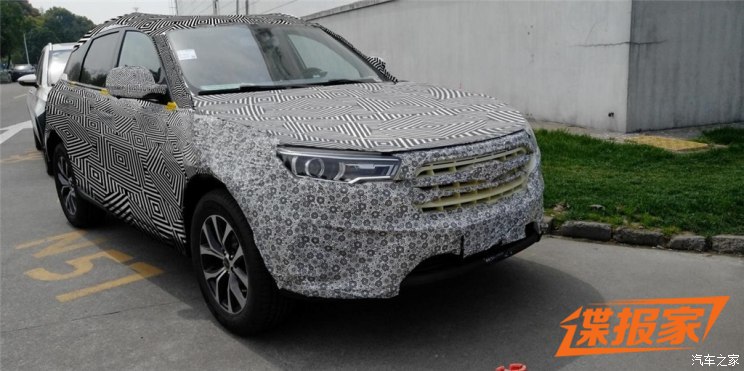 搭悬浮式大屏 众泰B11G内饰谍照曝光