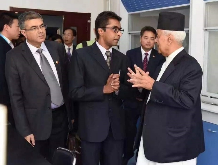 资讯有故事︱尼泊尔医学专家拉吉姆：要让中尼交流上升到“8848.86米”