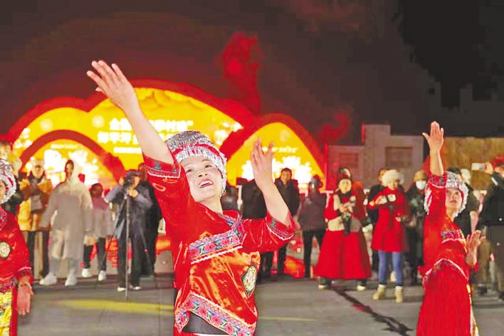 湖北省300余场群众文化活动迎龙年