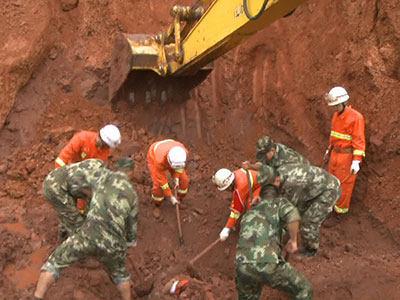 雲南普洱發生山體滑坡4名工人被埋 其中1人遇難