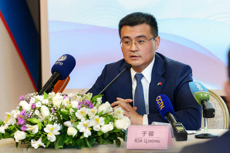 使领馆“新春说” | 中国驻乌兹别克斯坦大使于骏：中乌关系达到全新历史高度