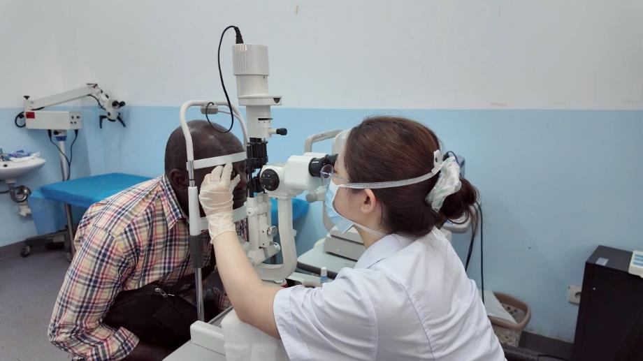 资讯有故事︱中国第30批援刚果（布）医疗队：大爱无疆中国情