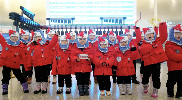 湖北今年最大包机团将赴哈尔滨开启冰雪之旅_fororder_图片1