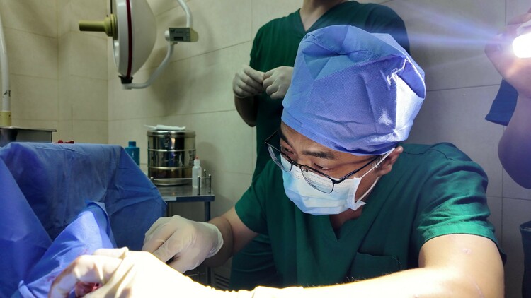 资讯有故事︱中国第30批援刚果（布）医疗队：大爱无疆中国情