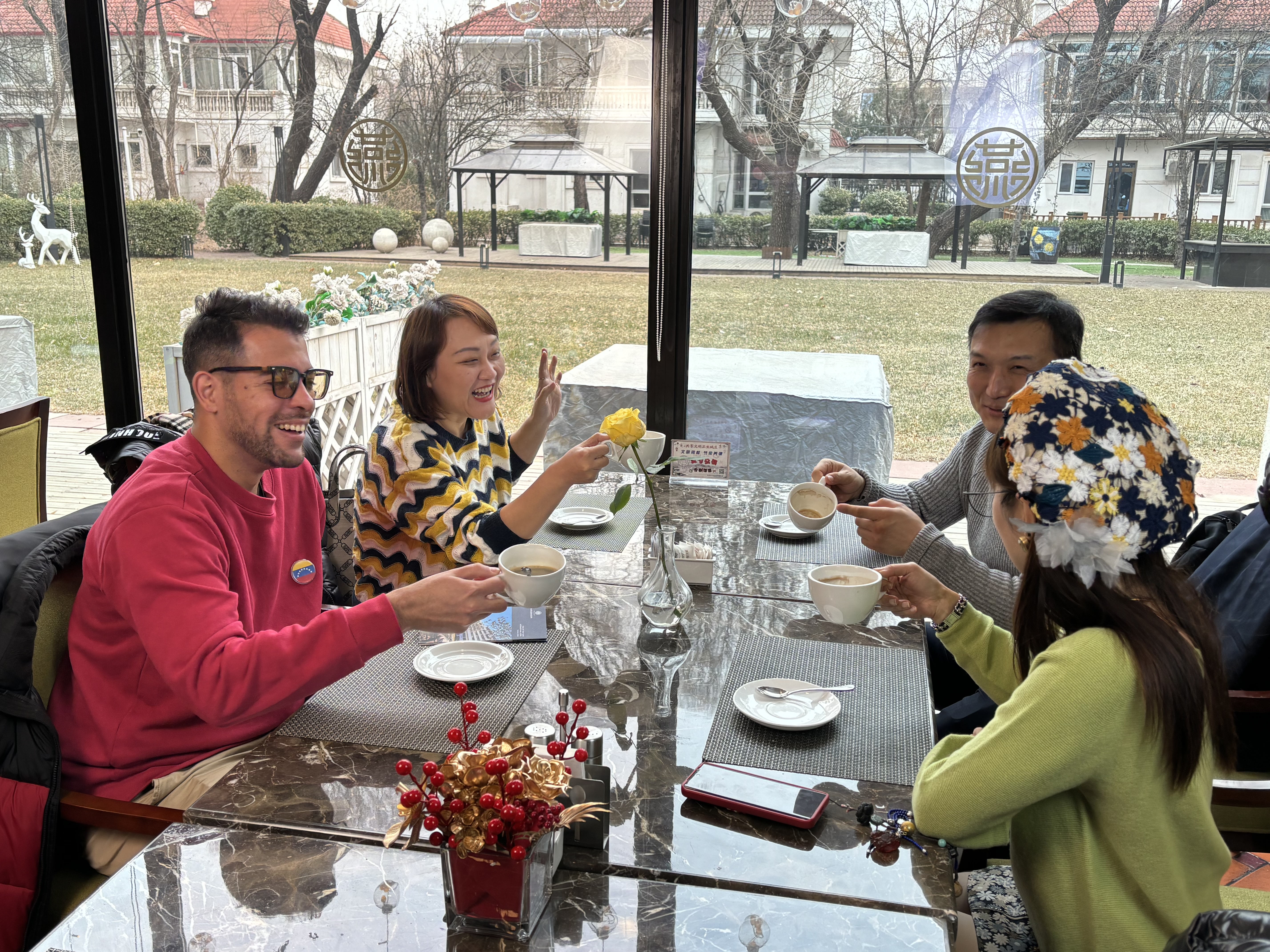 “醉美”在天津 委内瑞拉友人过“津味”大年_fororder_1