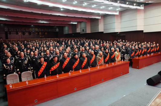 向退休民警致敬 重慶市公安局舉行民警退休榮譽儀式_fororder_微信圖片_20240112095626