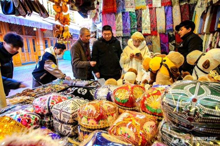 龙行龘龘启新程——从春节假期看活力满满的新疆