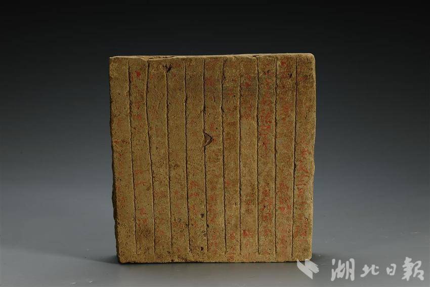 湖北首次发现！“高山流水”南朝画像砖现身襄阳