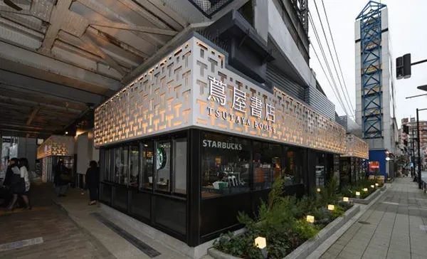 从废弃桥下空间到网红打卡地，这个国家做对了什么？