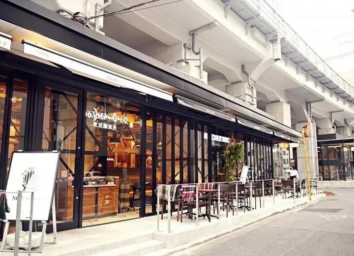 从废弃桥下空间到网红打卡地，这个国家做对了什么？