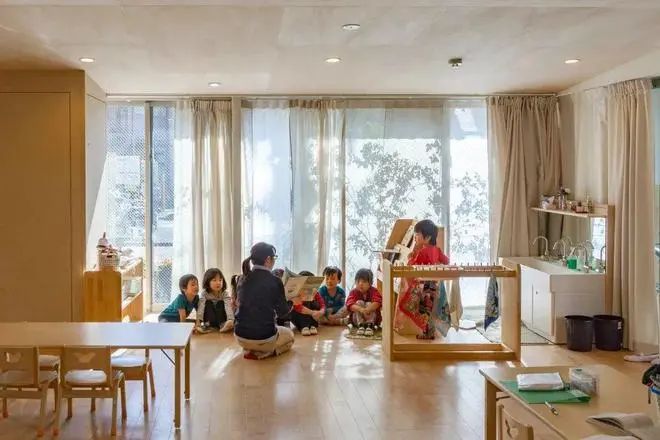 从废弃桥下空间到网红打卡地，这个国家做对了什么？