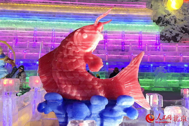 北京龙庆峡冰灯冰雪嘉年华启幕精品冰雕多于往年