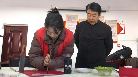 石家庄市鹿泉区：浸润精神生活 弘扬传统文化_fororder_石家庄市鹿泉区：以墨会友，提书画技艺365