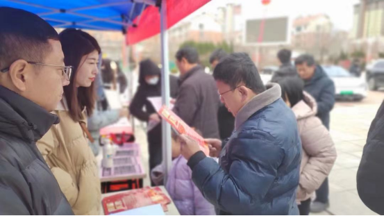 河北鹽山:跨省招工搶先機 引才援企開心局_fororder_河北鹽山:跨省招工搶先機 引才援企開心局(1)156