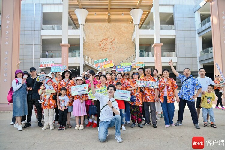 新玩法+新体验！海南环岛旅游公路观光巴士开通_fororder_00323032253_4af45b7b