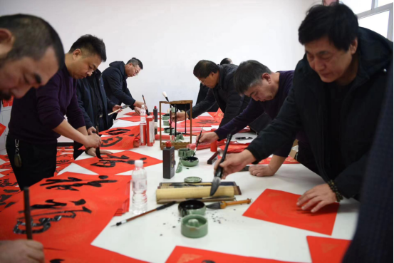 沧州渤海新区黄骅市南大港产业园区开展写春联送祝福活动_fororder_翰墨挥春迎新年1.18(外)113