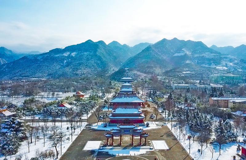 雪后楼观美如画