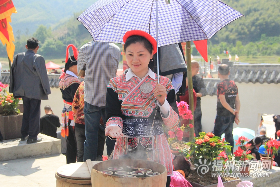 【旅游列表】【滚动新闻】（显示标题：“三月三”畲族旅游文化节启幕　晋安首次发布最凉快旅游线路）   日溪乡“三月三”畲族旅游文化节启幕　晋安首次发布最凉快旅游线路日溪乡