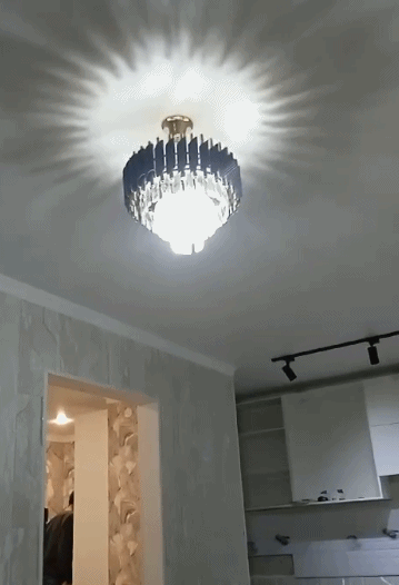 哈萨克斯坦发生6.7级地震 阿拉木图部分居民上街躲避