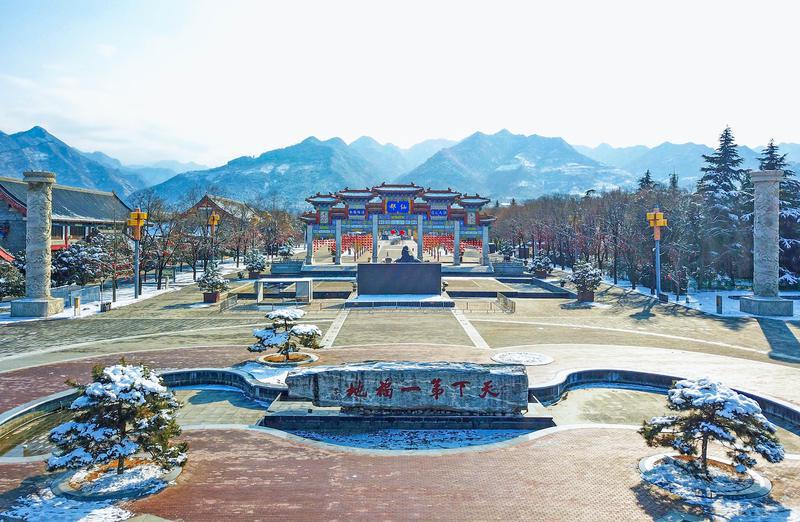 雪后楼观美如画