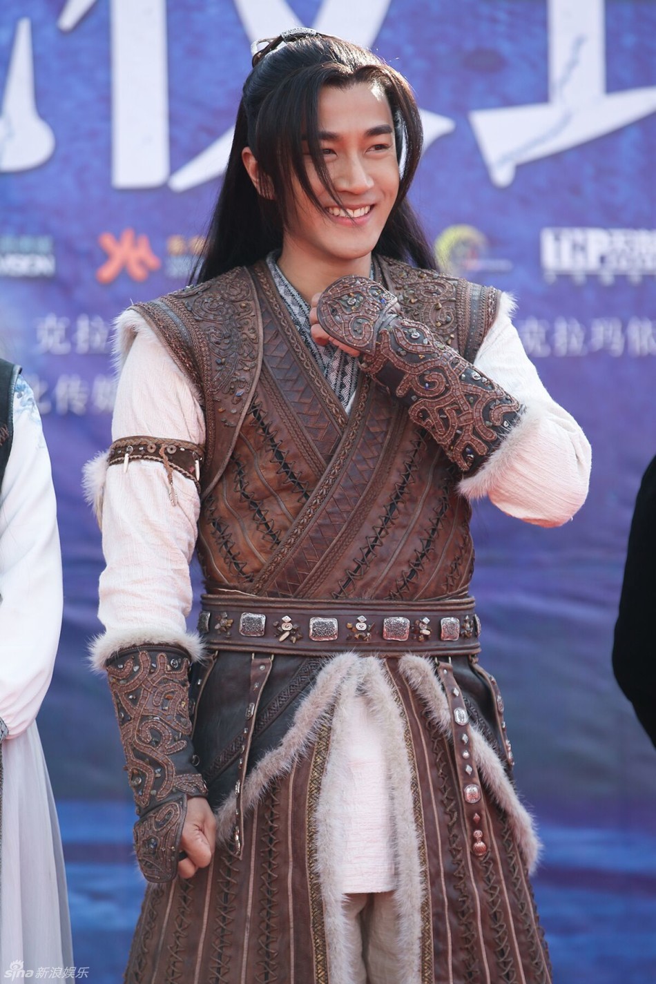 组图：《莽荒纪》开机 刘恺威王鸥陈亦飞首聚