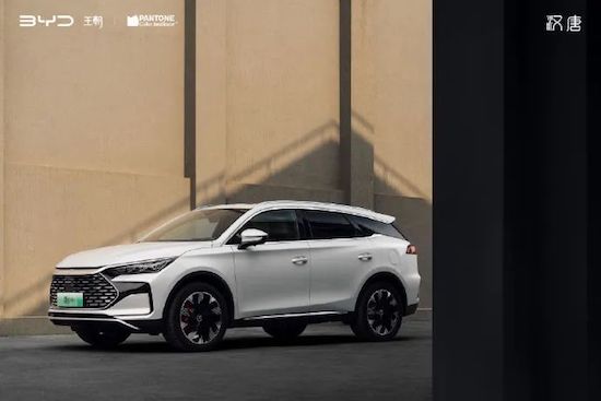 比亚迪甩出“王炸” 汉唐荣耀版16.98万起 让燃油车再次破防_fororder_image007