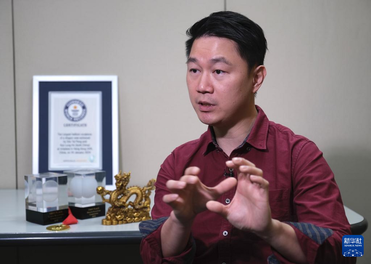 香港故事｜香港气球师和世界最大“气球龙”