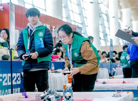 科技竞技 燃动冰雪 2023世界机器人大赛总决赛在吉林白山开幕_fororder_6·