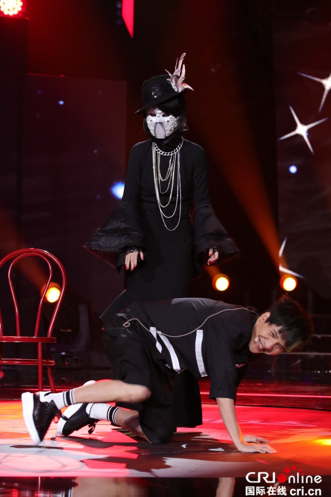 金海心“蒙面”身份曝光 沉淀过后一鸣惊人