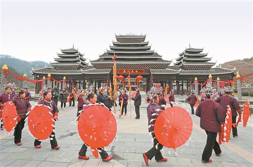 2024年全国春节“村晚”向八方游客发出邀请