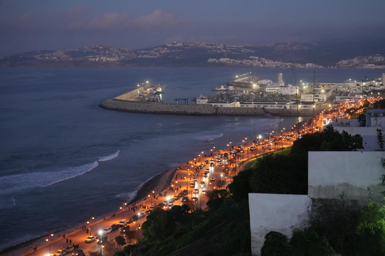 摩洛哥丹吉尔古城：海滨港口的多样色彩（组图）_fororder_7