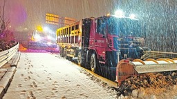 河南各部门多措并举 迎战风雪保平安