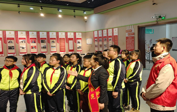 庆安县：以“四个突出”聚力文明实践 弘扬雷锋精神_fororder_LOCAL1709623699759BWZEUDC7AU