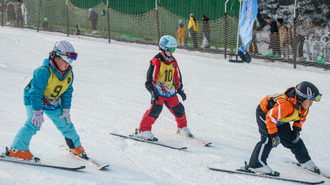 【原创】2023济南市校园冰雪冬令营在金象山滑雪场开幕