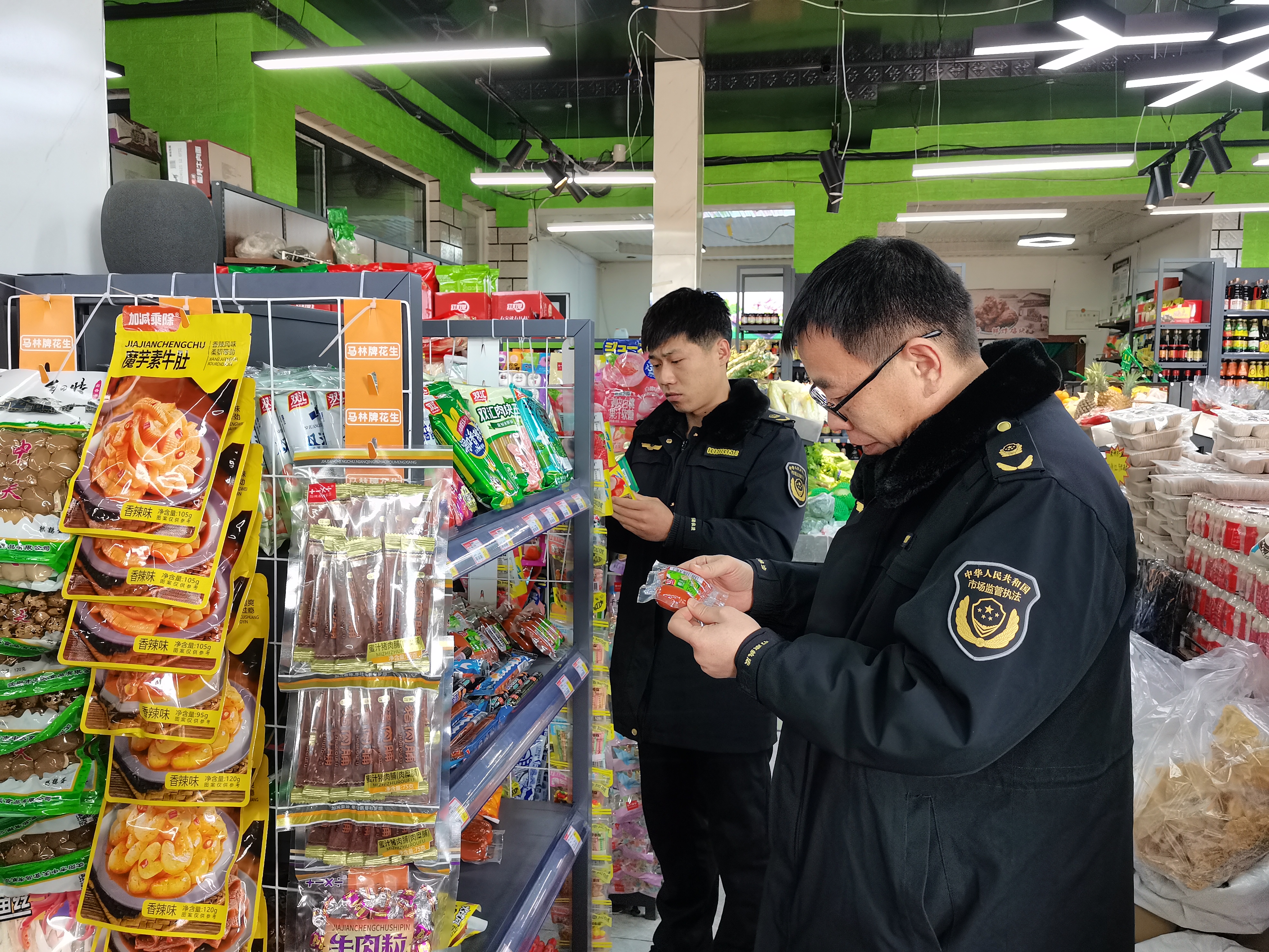河北涞源：节前食品安全检查 守护群众“舌尖上的安全_fororder_1