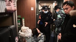 春運以來 深圳鐵路警方查處4名在高鐵動車組列車上吸煙的旅客