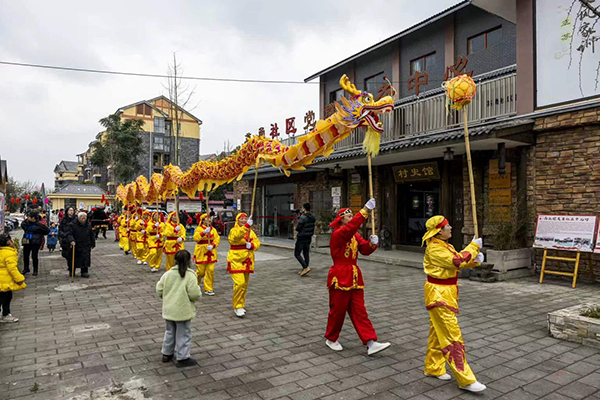 图集｜眉山市东坡区：多彩民俗迎新春_fororder_民俗表演现场2--供图--东坡区融媒体中心