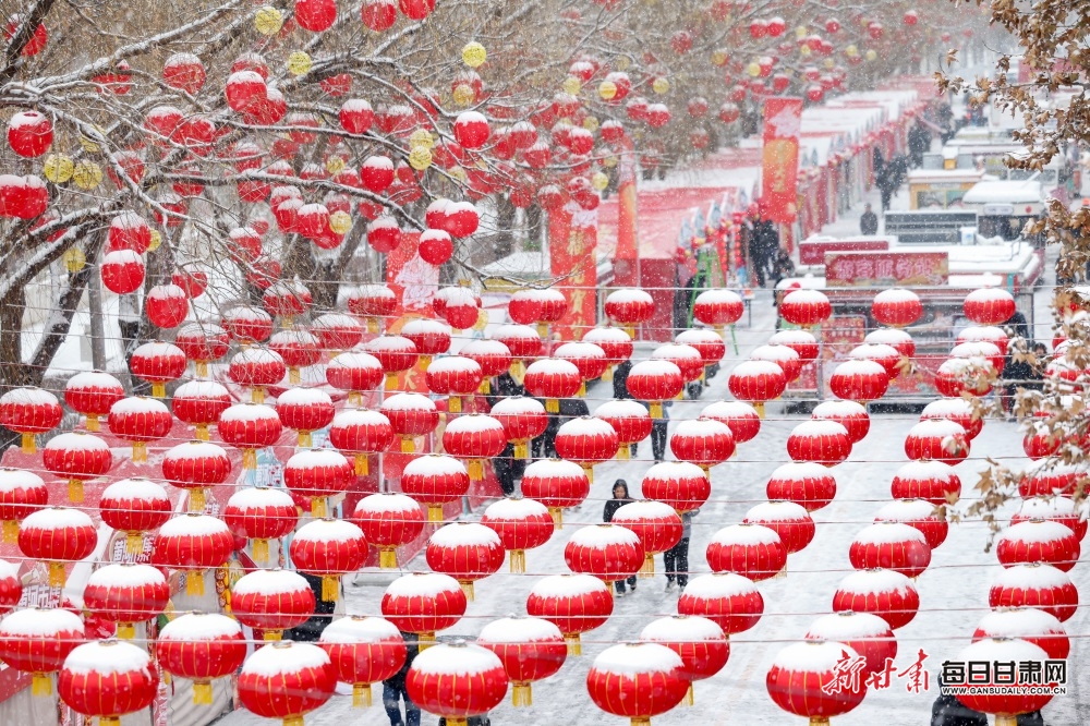 蘭州：小年雪打燈 金城年味濃_fororder_10