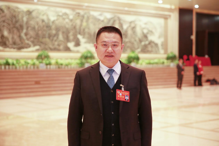 西安市政协委员刘霄峰：进一步完善慢性病门诊医保政策 更好保障人民群众身体健康_fororder_图片1