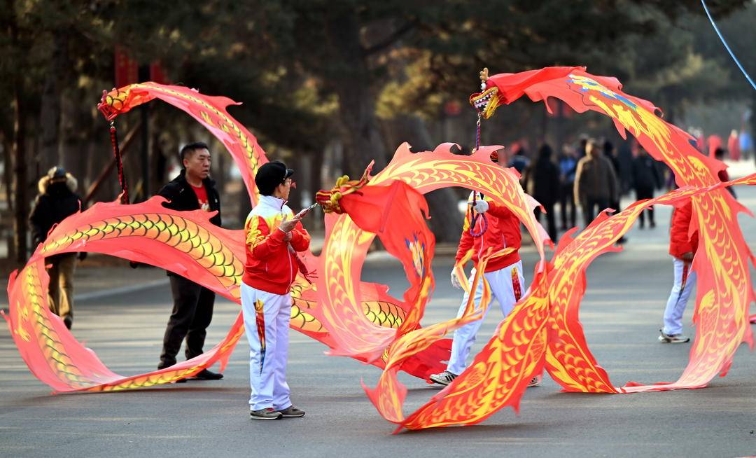 春舞“龙抬头”