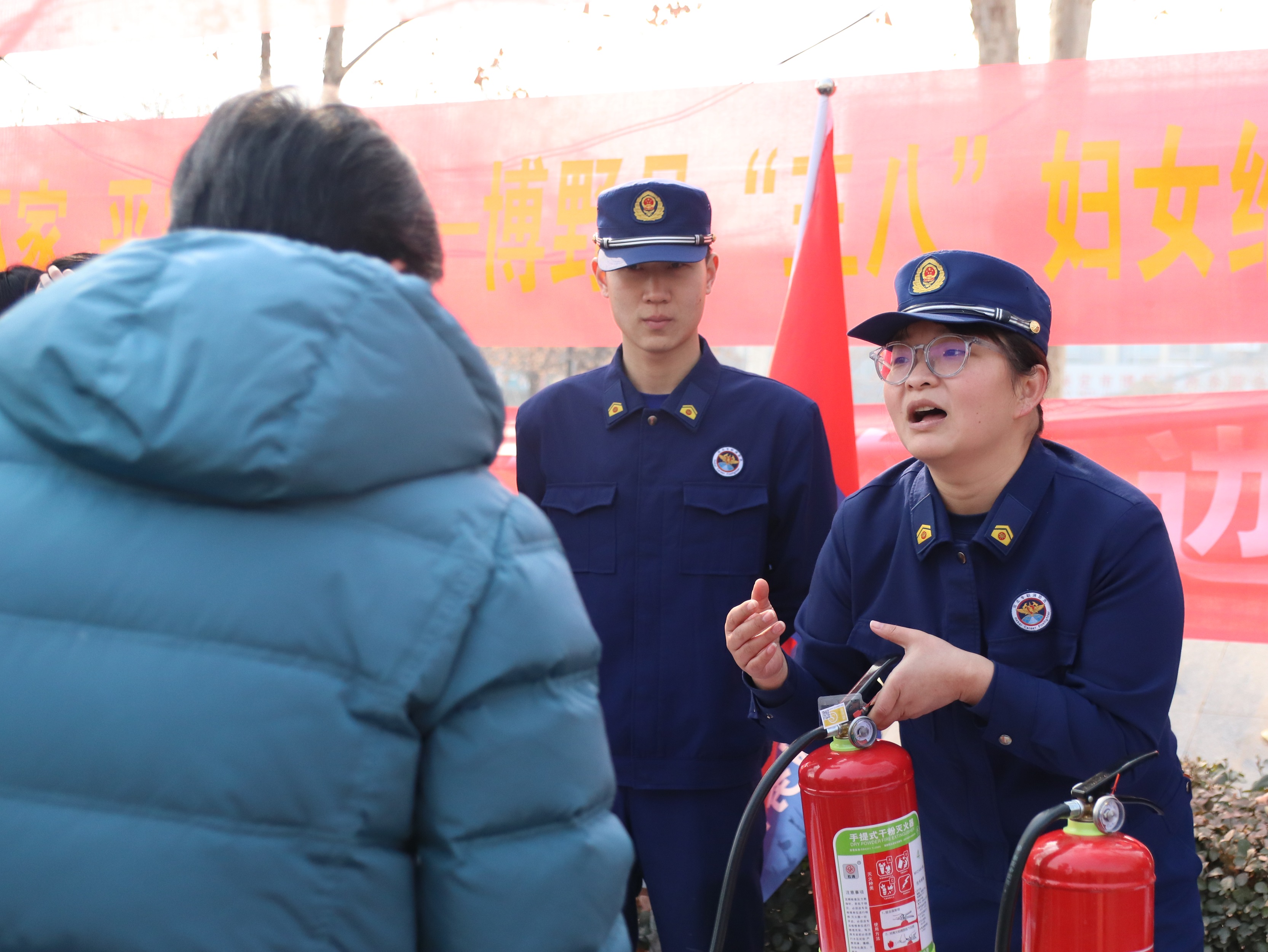 保定博野：开展三八维权周普法宣传活动