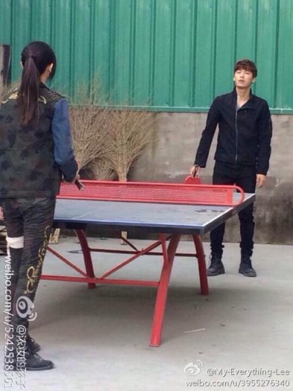 传杨幂撮合李易峰唐嫣 李易峰唐嫣公开穿情侣装