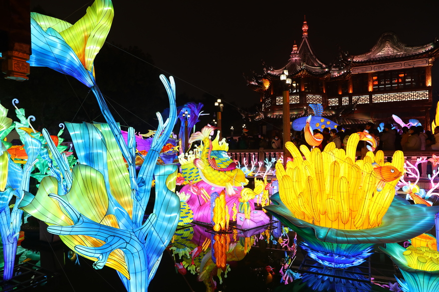 The Yuyuan Garden Lantern Festival Showcases Eastern Aesthetics as State Grid Shanghai Ensures a Bright and Joyous Night_fororder_81c046b306beb4034f36c68780412d73_