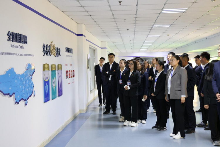 嫩江市倾力打造干部教育培训品牌_fororder_图片3