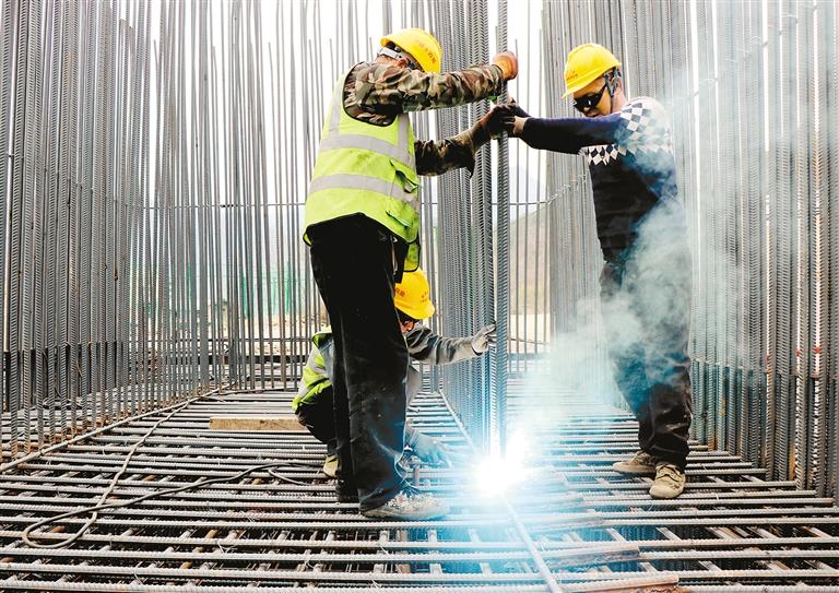 西渝高铁康渝段岚河特大桥首个承台浇筑完成_fororder_微信图片_20240314090240