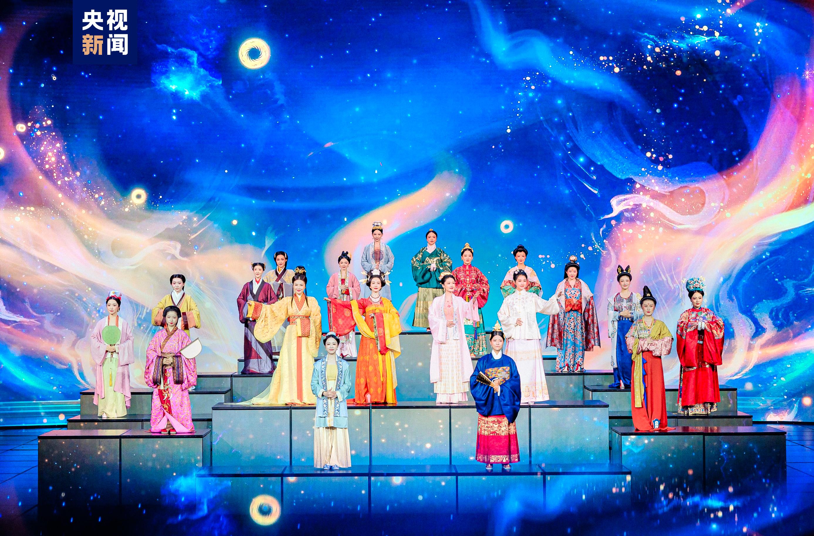 中央广播电视总台《2024年春节联欢晚会》完成全部五次彩排
