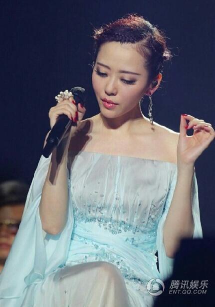 不管世界怎样纷扰,还是祝傻姑娘靓颖生日快乐_娱乐_腾讯网