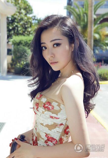 不管世界怎样纷扰,还是祝傻姑娘靓颖生日快乐_娱乐_腾讯网