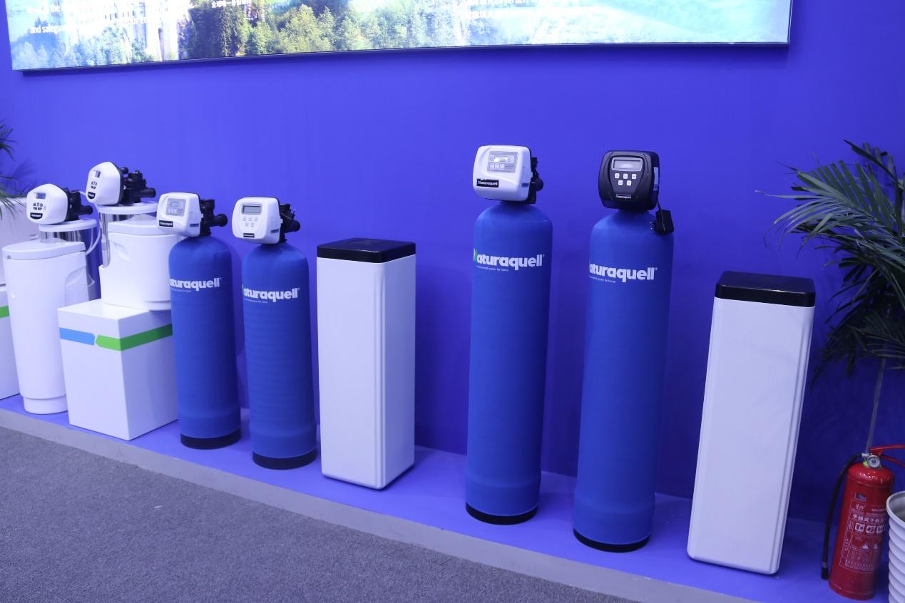 AWE 2024 现场直击丨是颜控又怎么样？好看的东西就是惹人喜欢啊！【组图】_fororder_wps_doc_4