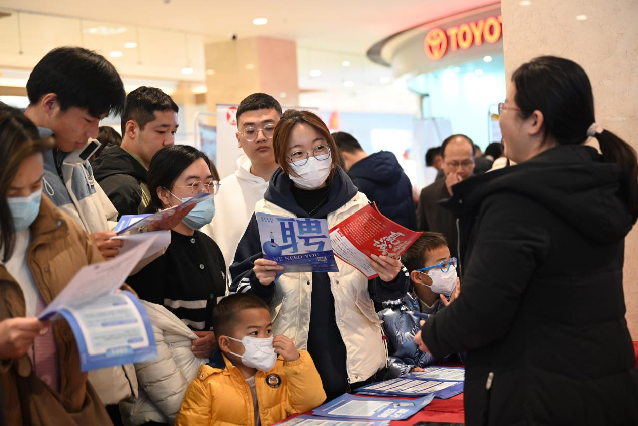 石家庄新华区：春风送岗促就业 精准服务助发展_fororder_图片 1